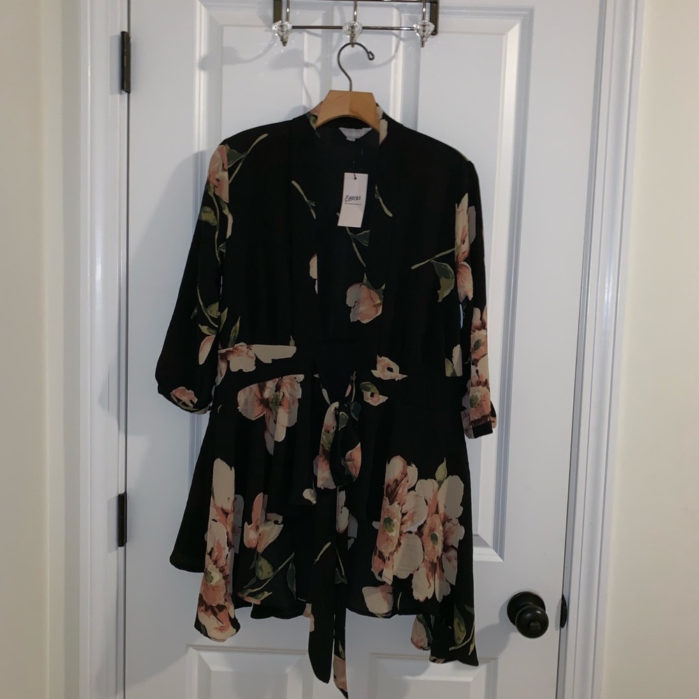 From Choices. Floral wrap shirt. 3/4 sleeves.